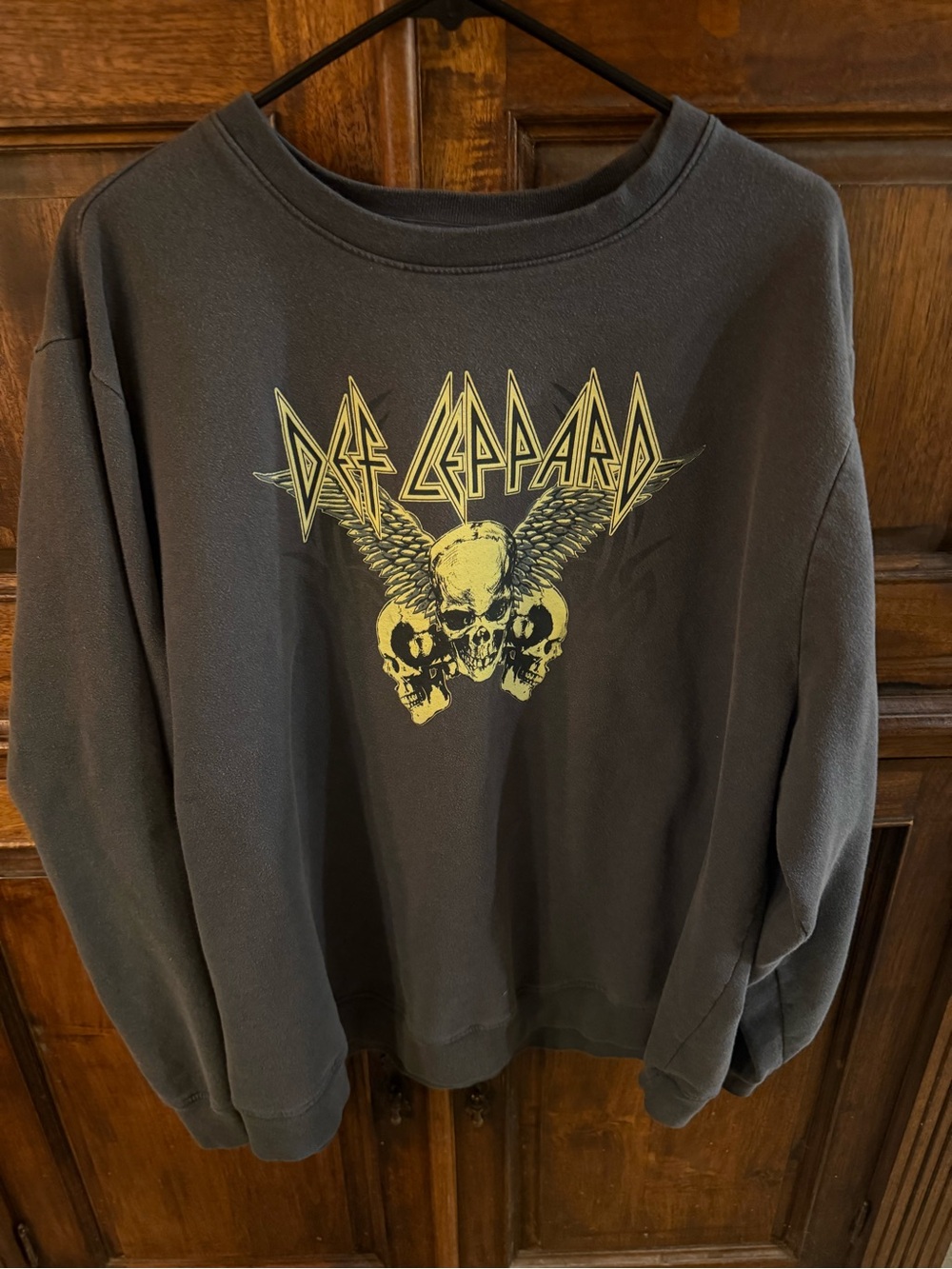 Def Leppard Sweatshirt Mens XxL Grey Graphic Logo Band Concert Tour Retro 80s